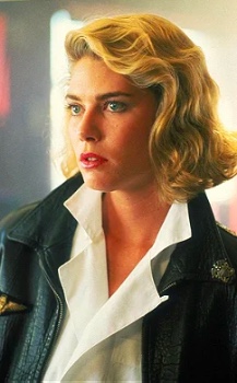 Kelly McGillis